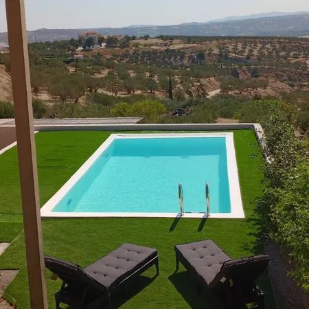 Endless Horizon With Infinity Pool Villa